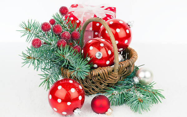 This jpeg image - Christmas Baskets Large Wallpaper, is available for free download