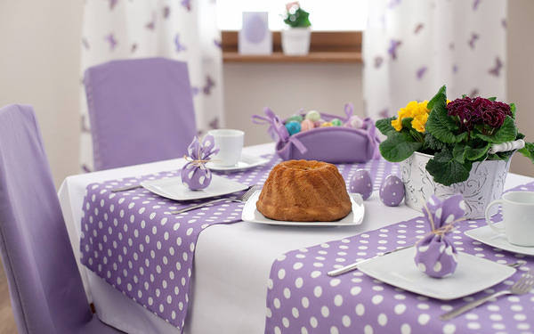 This jpeg image - Easter Table Wallpaper, is available for free download