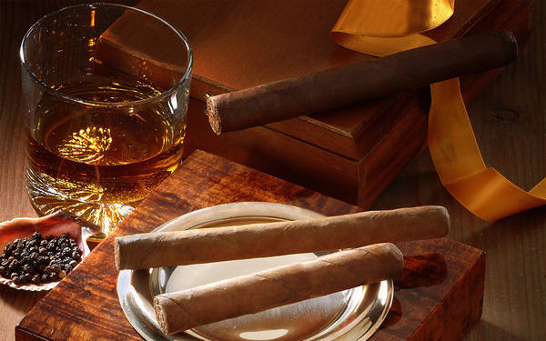 This jpeg image - Whiskey and Box of Cigars Wallpaper, is available for free download