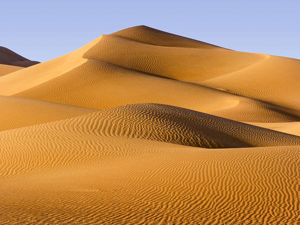 This jpeg image - Desert Wallpaper, is available for free download