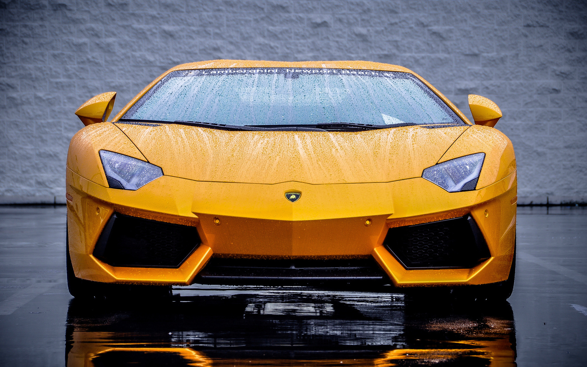 orange lamborghini aventador wallpaper