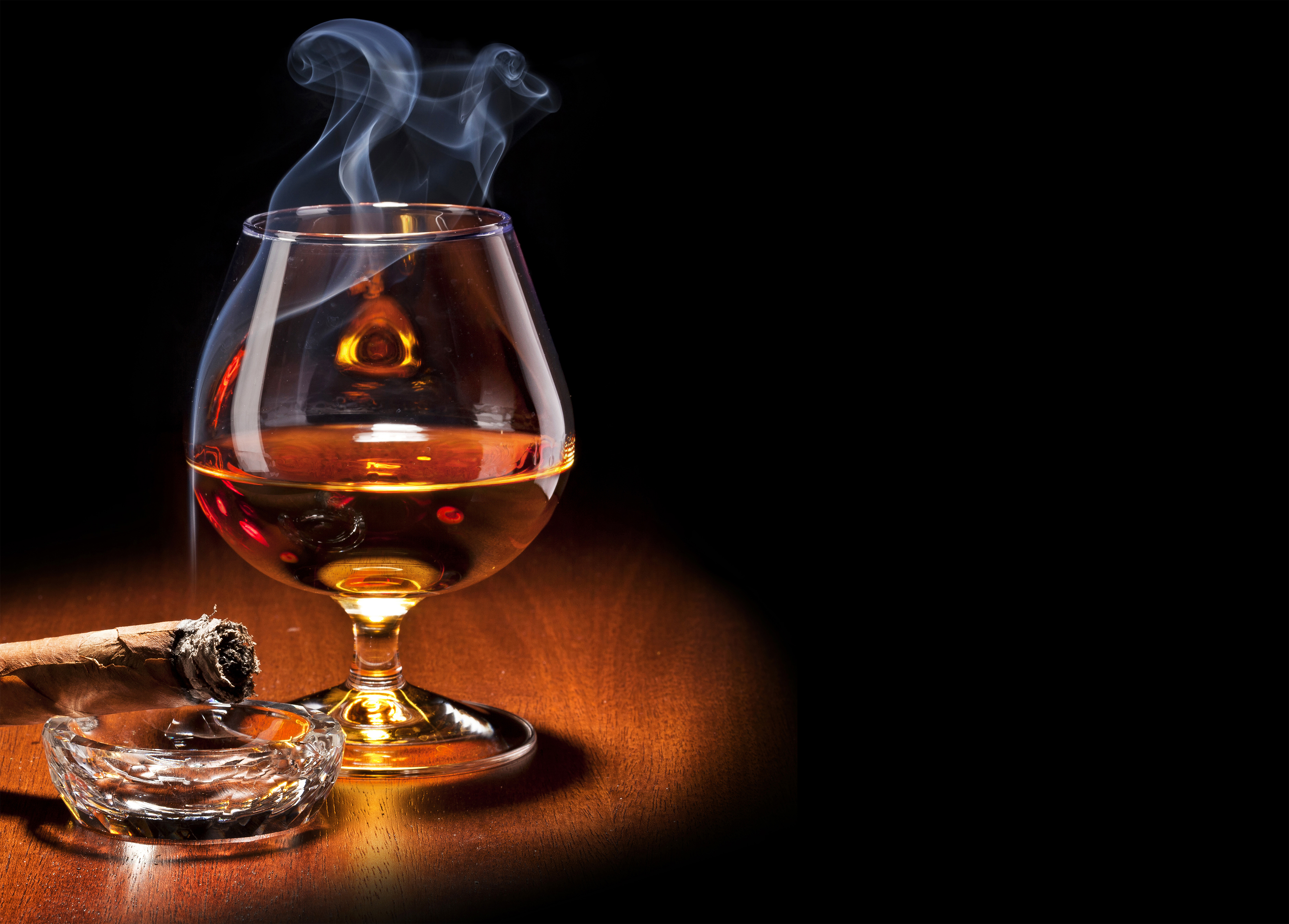 whiskey and cigar wallpaper