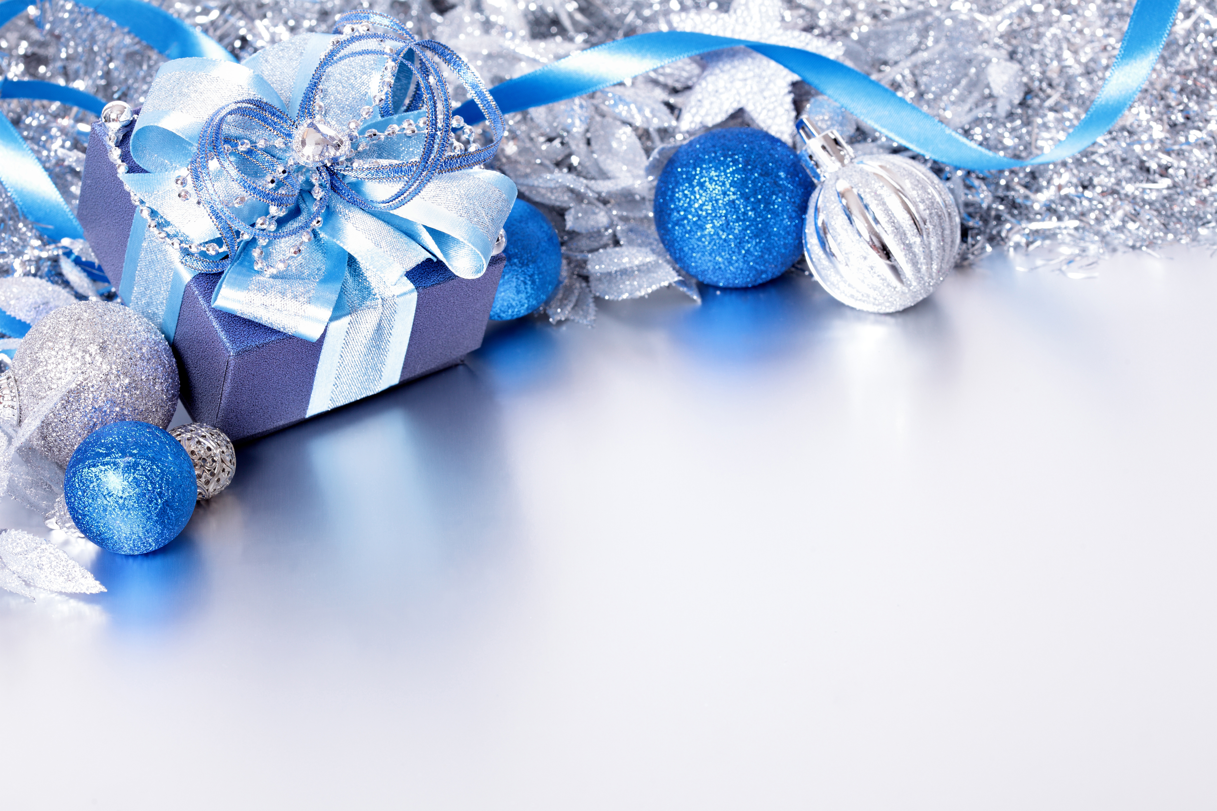 blue christmas wallpaper