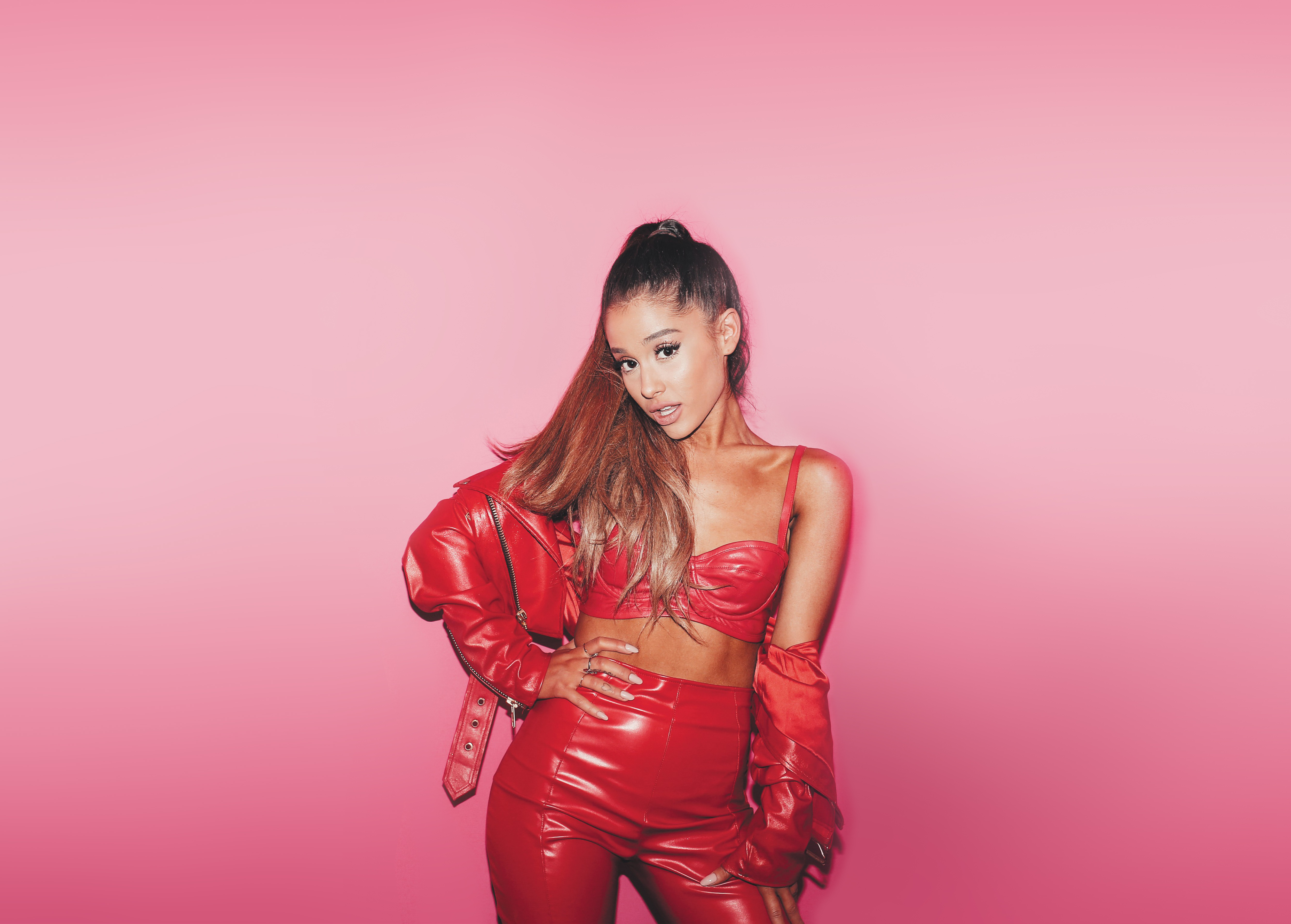 Ariana Grande Wallpaper for PC  Ariana grande wallpaper, Ariana grande  album, Ariana grande