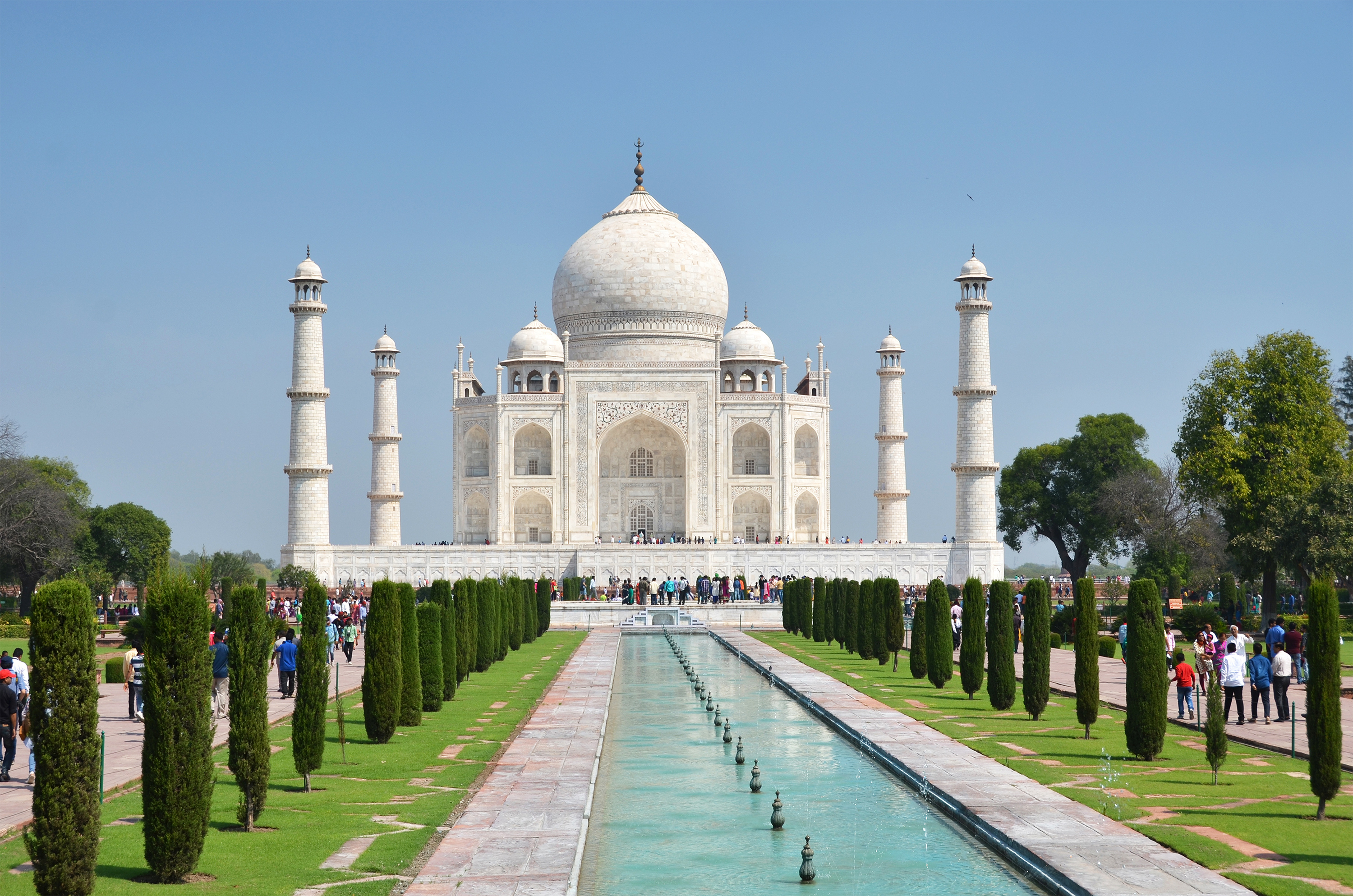 Taj Mahal on a Sunny Day · Free Stock Photo