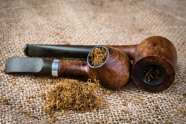 This jpeg image - Background with Pipes and Tobacco, is available for free download