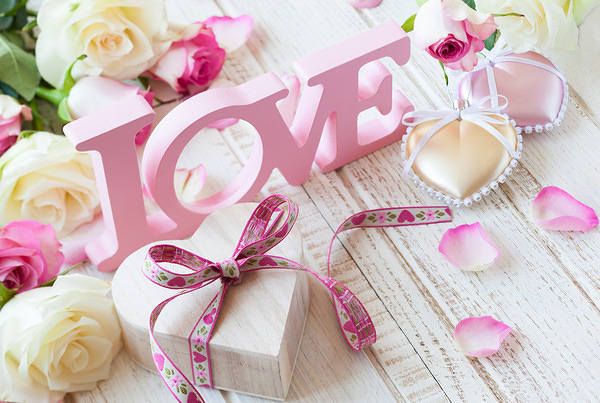 This jpeg image - Beautiful Love Background, is available for free download
