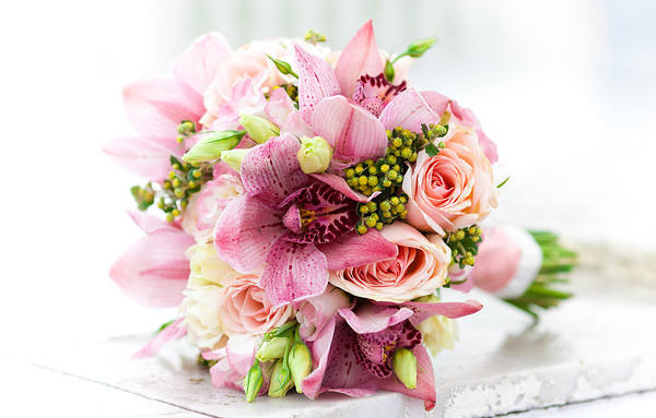 This jpeg image - Bouquet Wedding Background, is available for free download