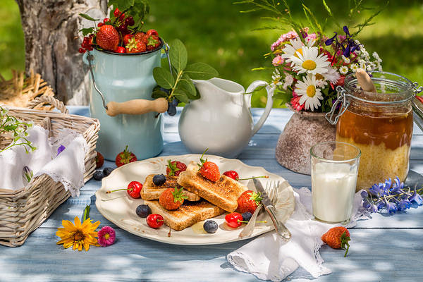 This jpeg image - Country Breakfast with Polish Flowers Background, is available for free download