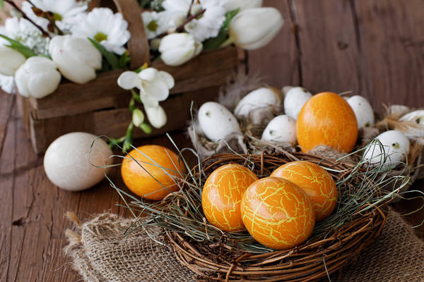 This jpeg image - Easter Background with Flower Basket, is available for free download
