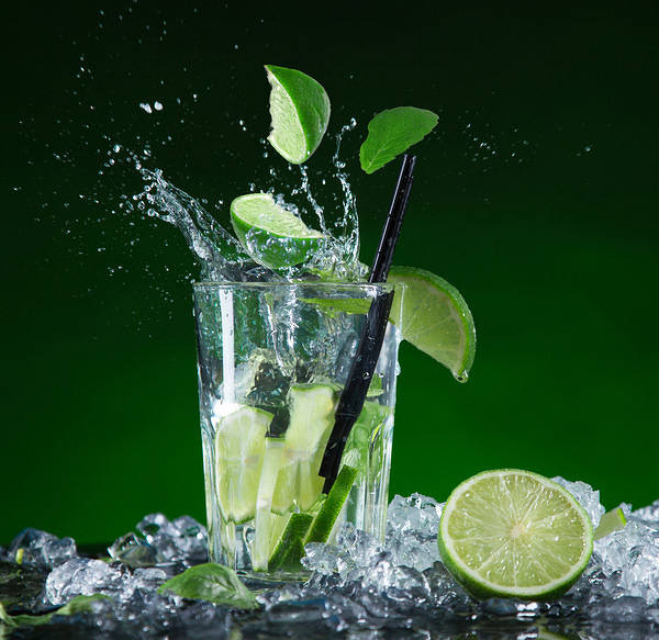 This jpeg image - Ice and Cocktail Background, is available for free download