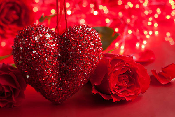 Valentine's Day Background with Heart and Roses | Gallery Yopriceville ...