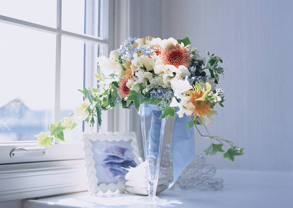 This jpeg image - Vase with Flowers Background, is available for free download