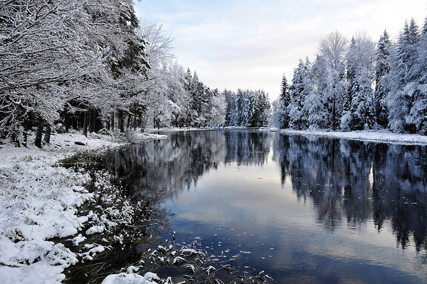 This jpeg image - Winter River Background, is available for free download