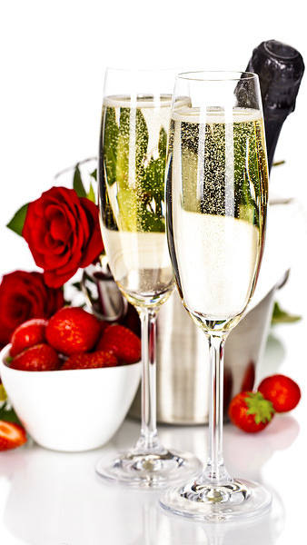 This jpeg image - Romantic iPhone 7 Plus Wallpaper with Champagne, is available for free download