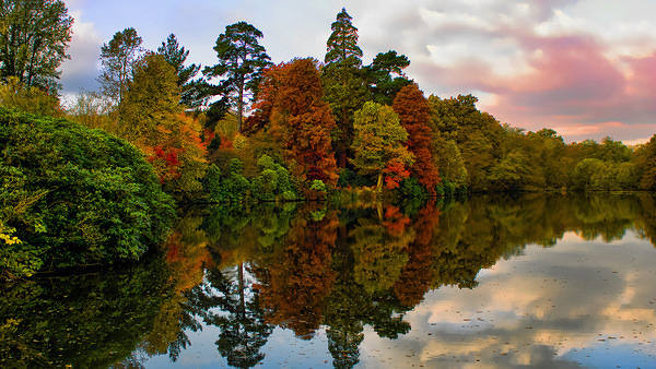 This jpeg image - Autumn River Landscape Wallpaper, is available for free download