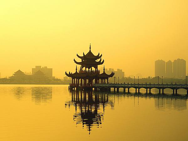 This jpeg image - Lotus Lake, Kaoshiung, Taiwan, is available for free download