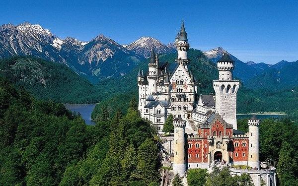 This jpeg image - Neuschwanstein Castle Bavaria Germany Wallpaper, is available for free download